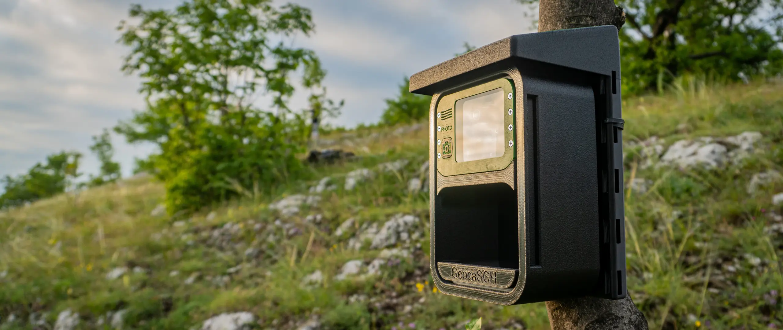 GeocaSCH - Okos Geoláda GPS és Fotó funkcióval