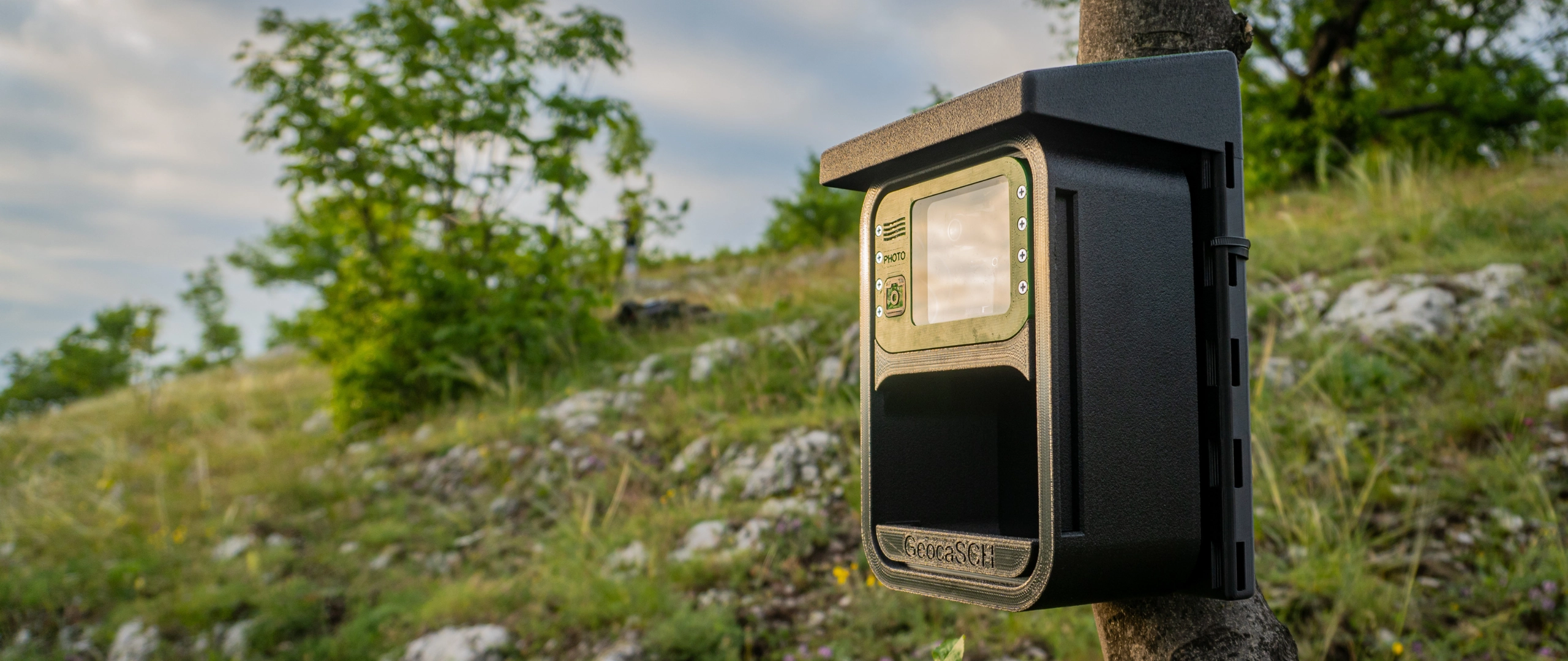 GeocaSCH - Okos Geoláda GPS és Fotó funkcióval